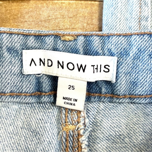 And Now This Size 25” Womens Jeans Distressed - Picture 9 of 9